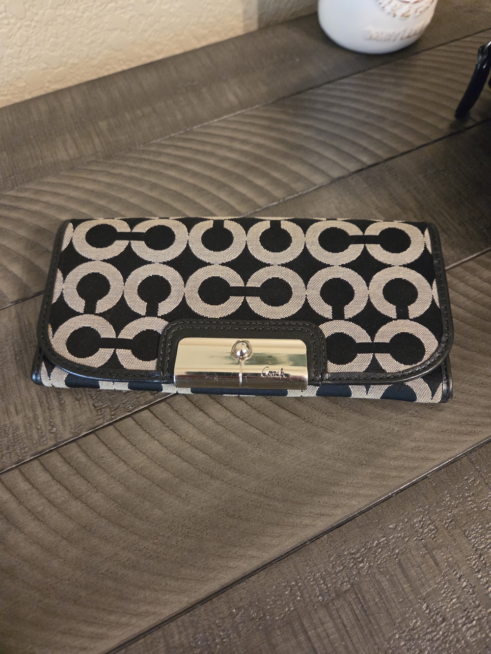 Coach Hand Bag and Wallet Set - Picture 12 of 16
